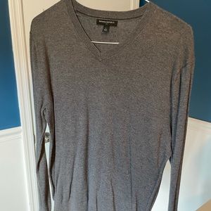 Banana Republic V-Neck Sweater, L, Charcoal